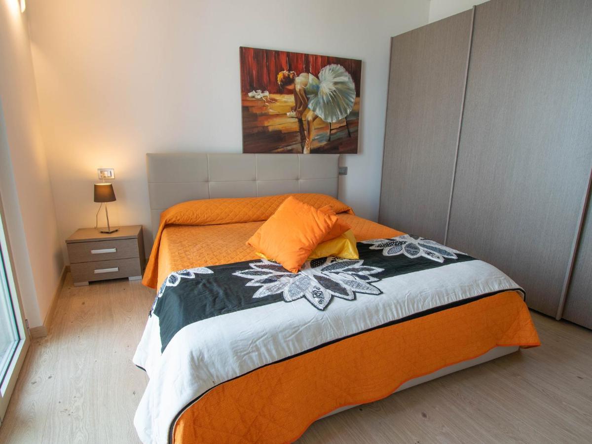 Van Gogh - Beautiful Lake Iseo View And Swimming Pool Parzanica Exteriér fotografie